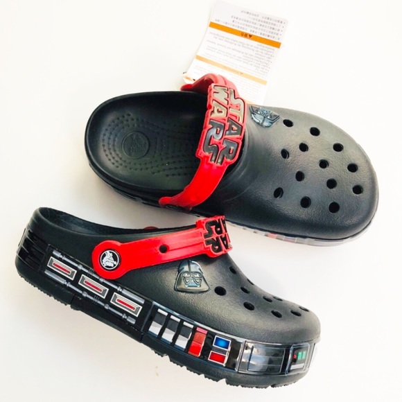 CROCS Other - NWT- Star Wars Crocs - Size 2